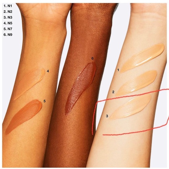 New Mac STUDIO FACE AND BODY FOUNDATION N3 4.0 floz / 120 ml - Picture 2 of 3